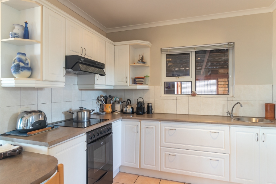 3 Bedroom Property for Sale in Cannon Rocks Eastern Cape